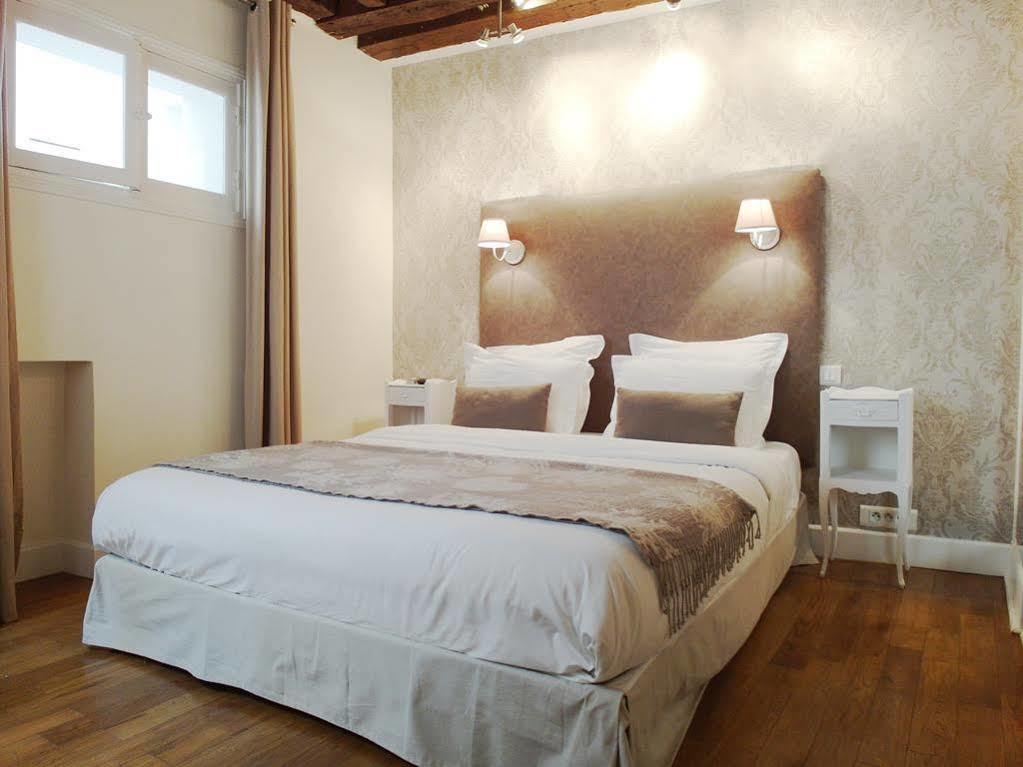 Louvre Parisian Duplex Bagian luar foto